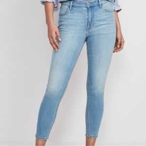 Old Navy High-Rise Wow Super-Skinny Jean - Size 12 Short - NWT - Sold Out Online